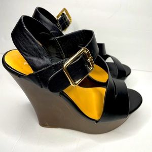 Black wedges women’s size 7/8